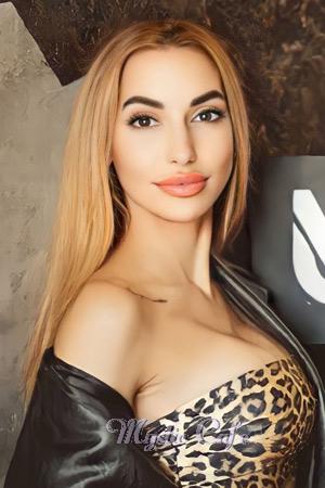 210257 - Natalya Age: 37 - Ukraine