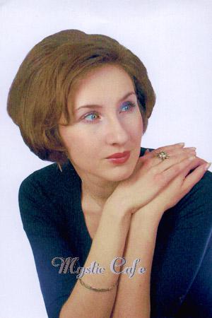 56550 - Elena Age: 41 - Russia