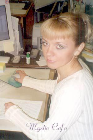 65425 - Elena Age: 30 - Russia